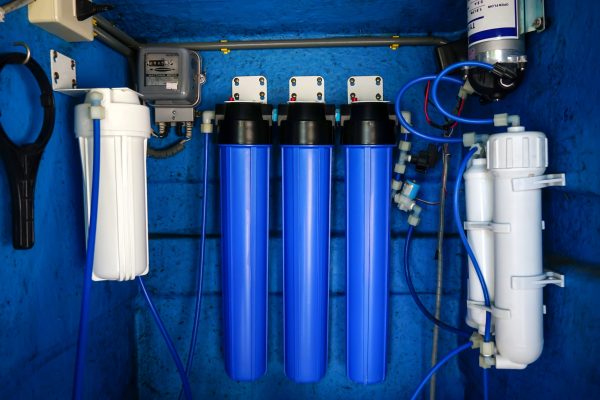 water-filter-system-osmosis-waterpurification-commercial-use